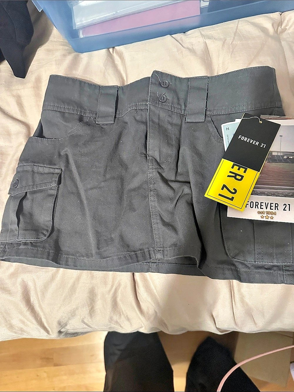 Forever 21 skirt with built in shorts under in Gray Size XS NWT
